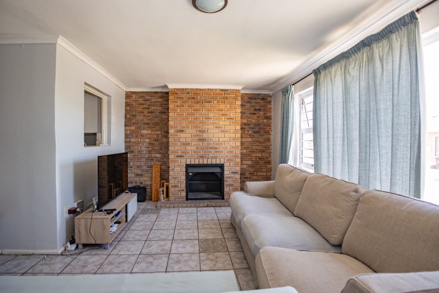 7 Bedroom Property for Sale in Northpine Western Cape